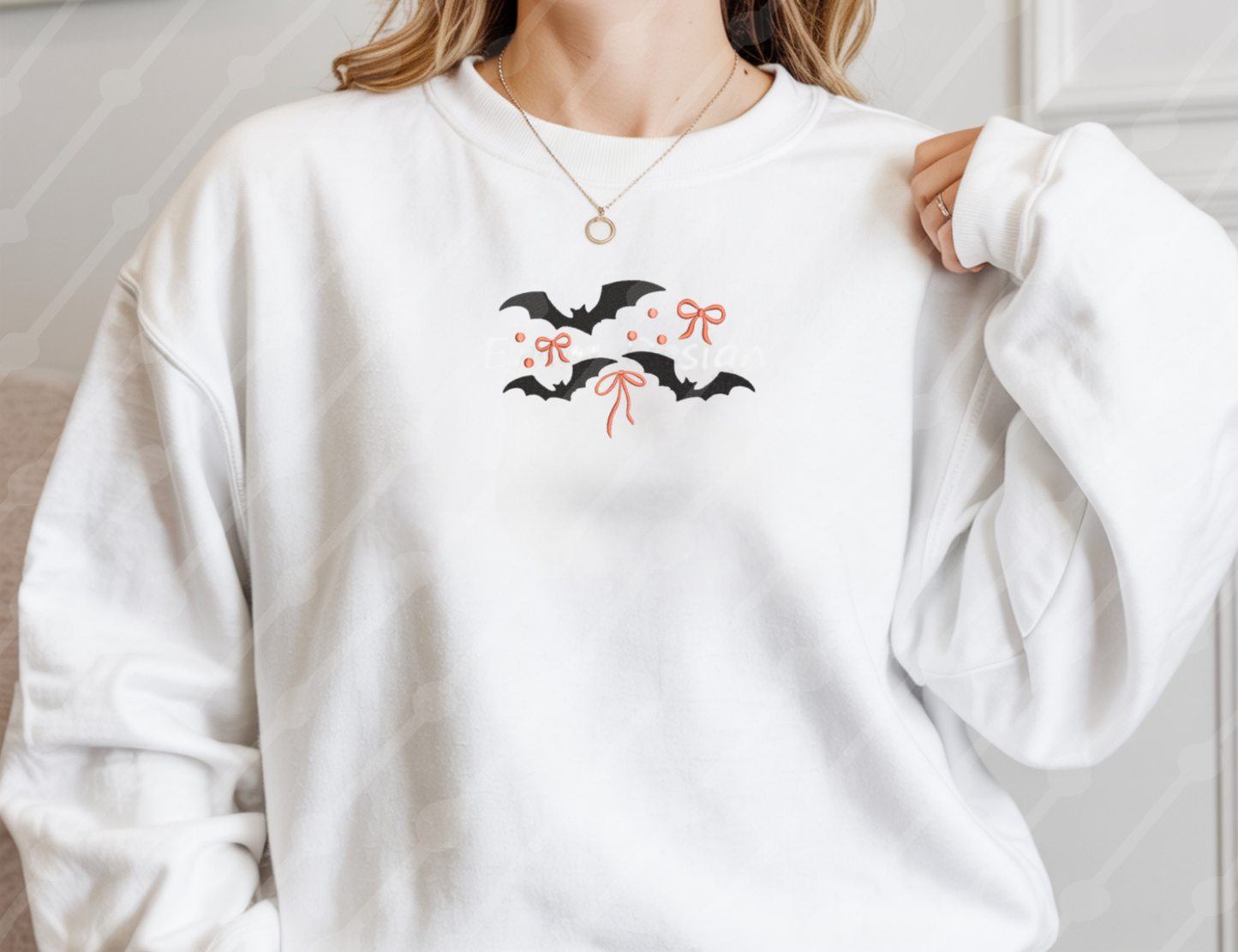 EMBROIDERED CREWNECK - BAT COQUETTE