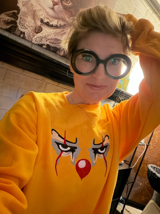 CLOWN FACE PENNY*WISE WE ALL FLOAT SWEATSHIRT OR HOODIE - GOLD GILDAN