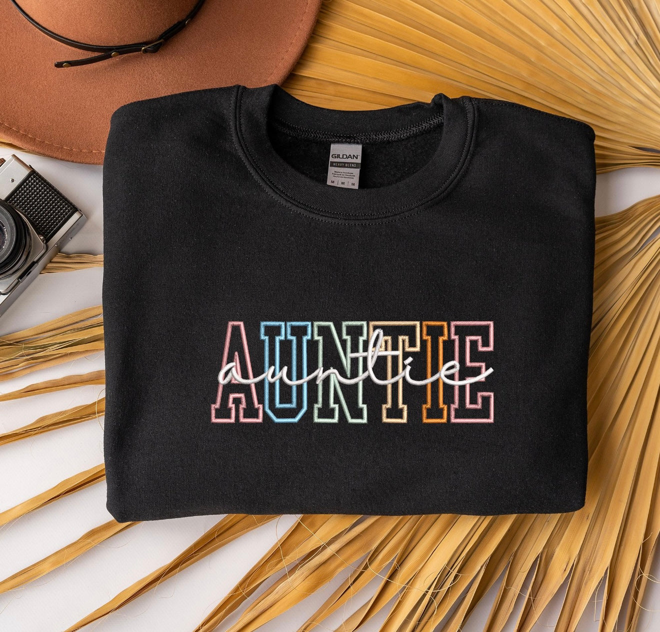 AUNTIE -  EMBROIDERED CREWNECK SALE