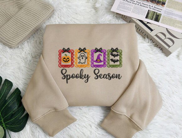 EMBROIDERED CREWNECK - SPOOKY SEASON