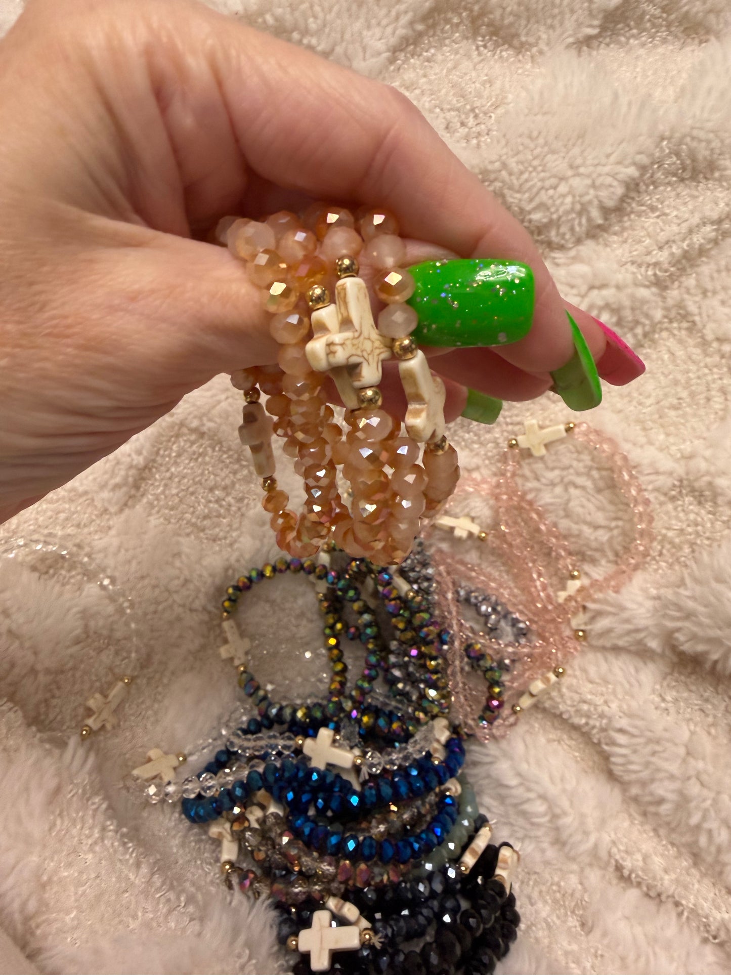 Resin Beaded Stretch Cross Bracelet